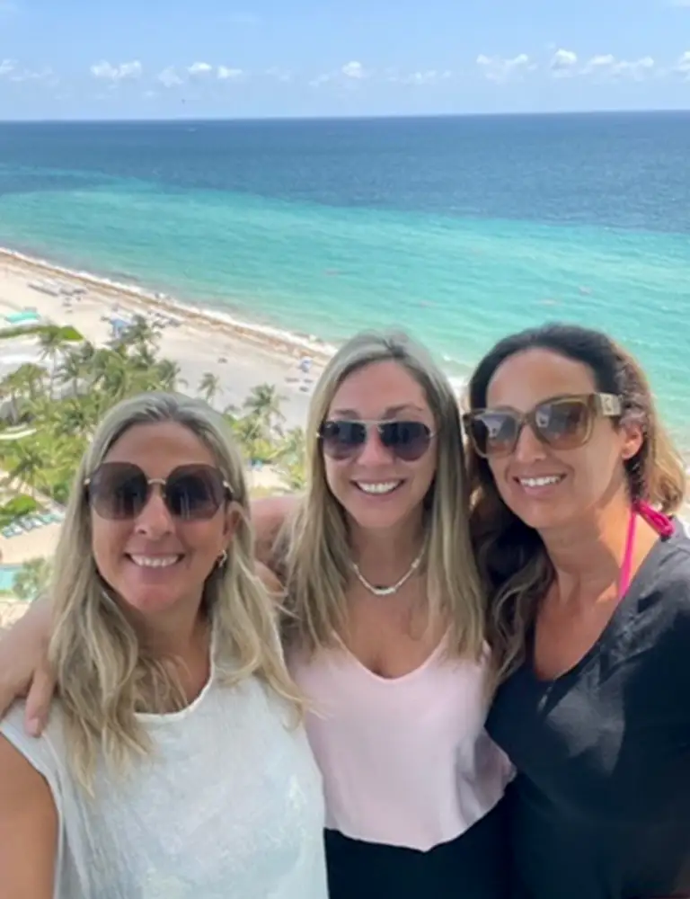 Selfie de Mariana con amigas